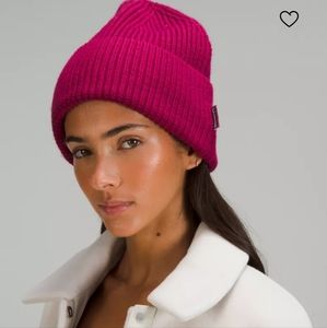 {Lululemon} Ribbed Merino Wool Blend Knit Beanie Pomegranate L/XL